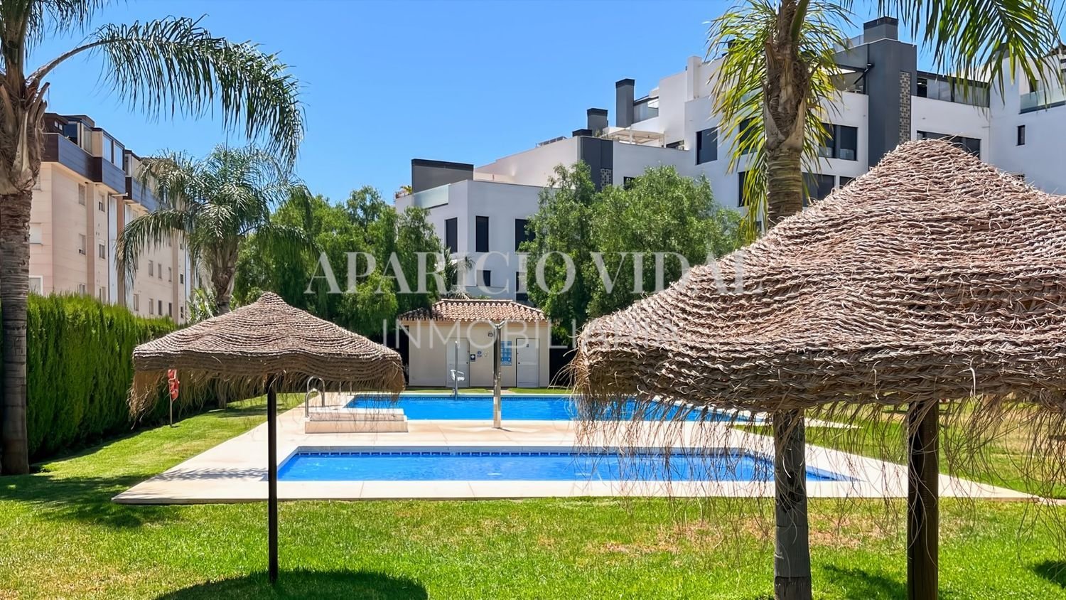 Apartamento de 2 dormitorios en Torremolinos, Spain No. 168063