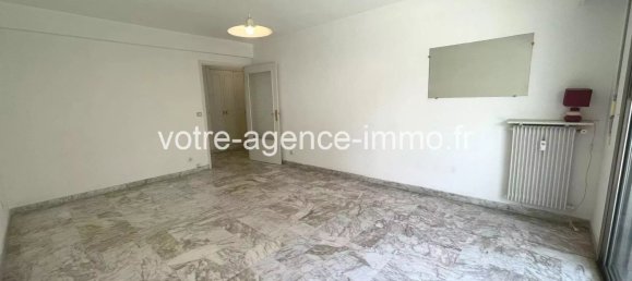 1 bedroom Apartment in Nice, France No. 296138 4