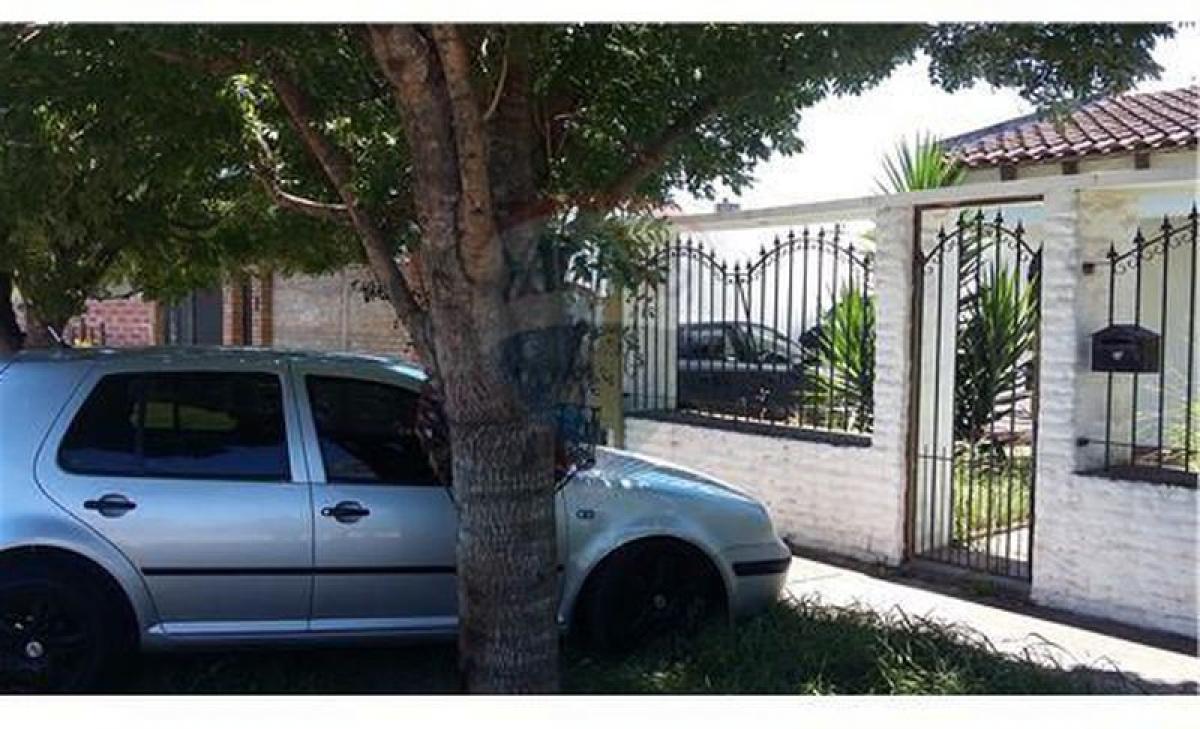 2 bedrooms House in Campo Creado, Argentina No. 20042