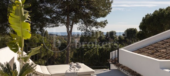 5 bedrooms Villa in Marbella, Spain No. 53599 17