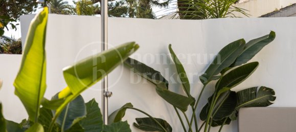 5 bedrooms Villa in Marbella, Spain No. 53599 34