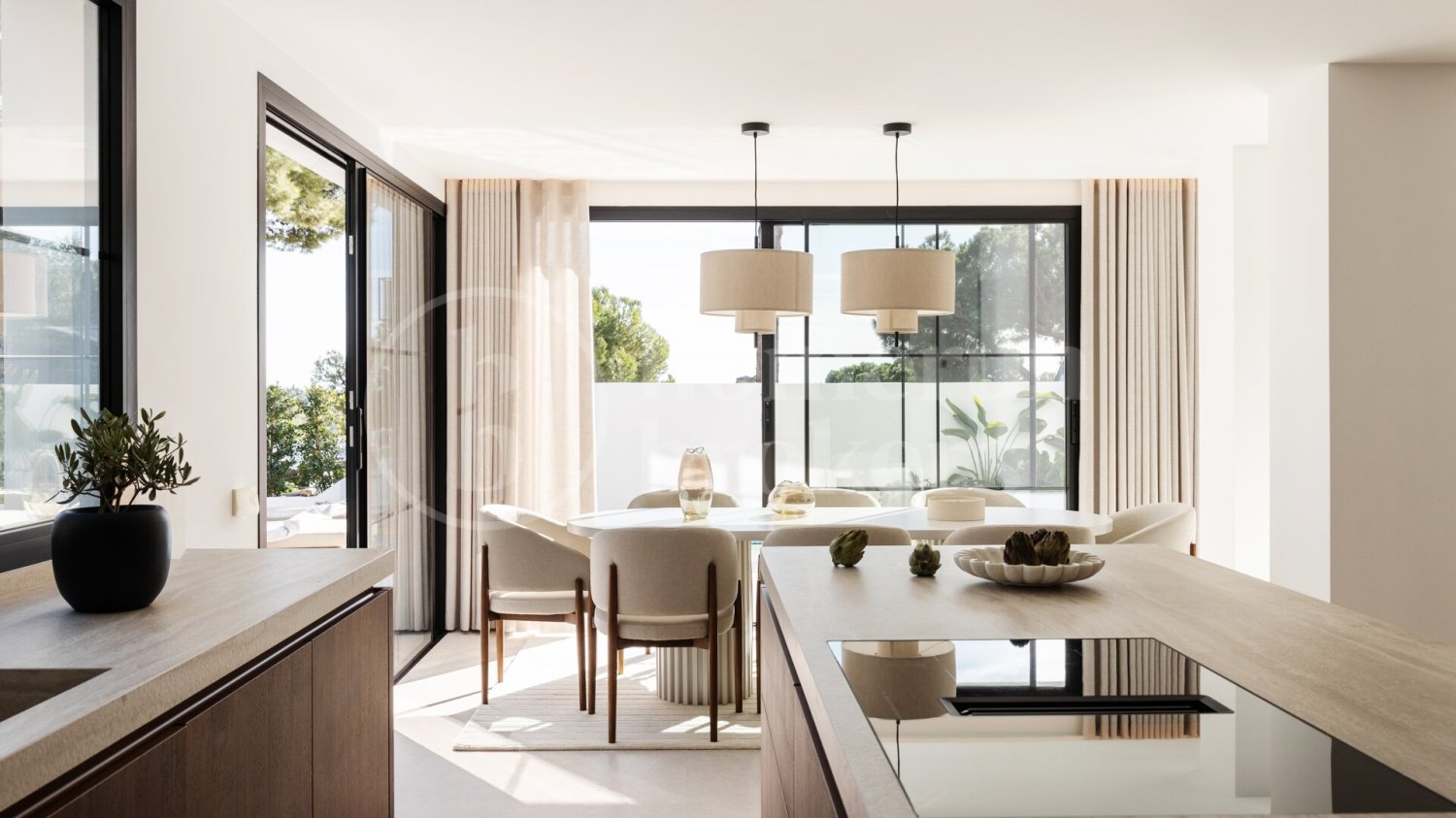 5 bedrooms Villa in Marbella, Spain No. 53599