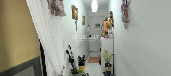 2 bedrooms Apartment in Saint Paul's Bay, Malta No. 1975 9