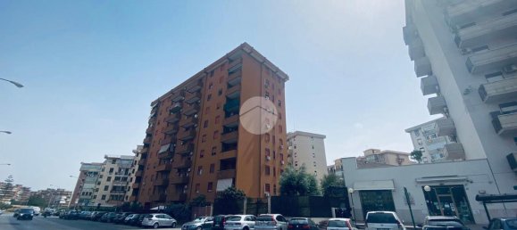 Квартира с 4 комнатами в Палермо, Италия № 3105 2