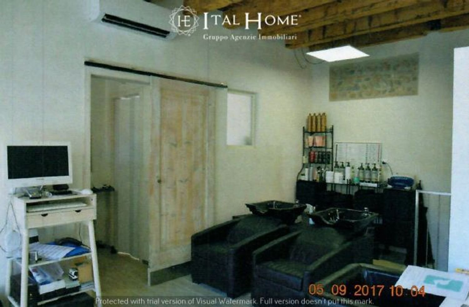 70m² Commercial property in San Giovanni Lupatoto, Italy No. 257989