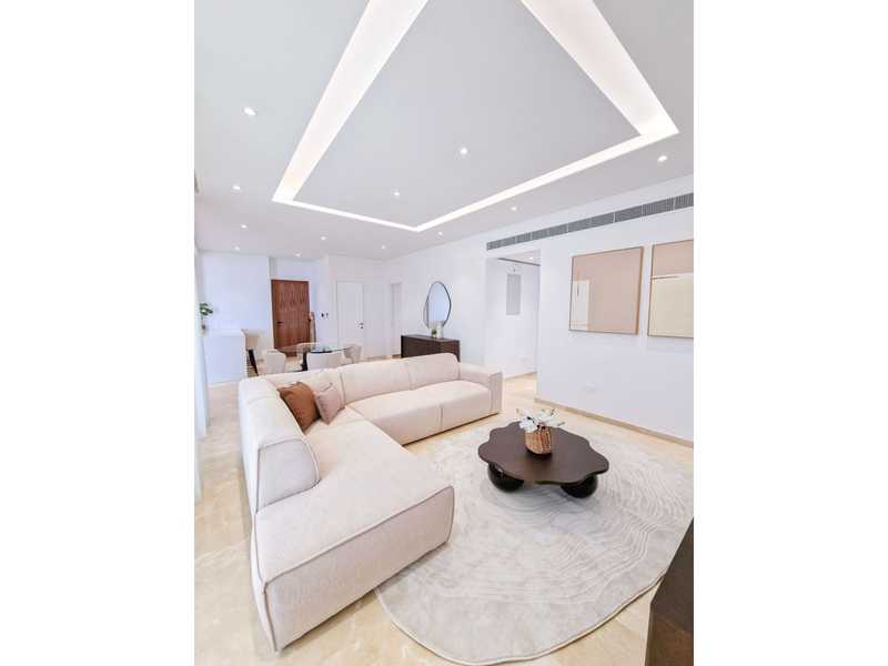 3 bedrooms Apartment in Paphos, Cyprus No. 156577