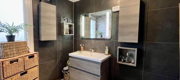 3 bedrooms Villa in Epernay, France No. 156777 13