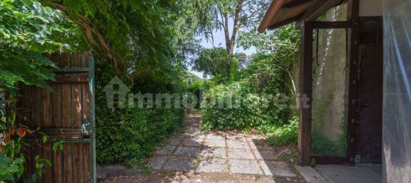 3 bedrooms Villa in Ronciglione, Italy No. 169647 3