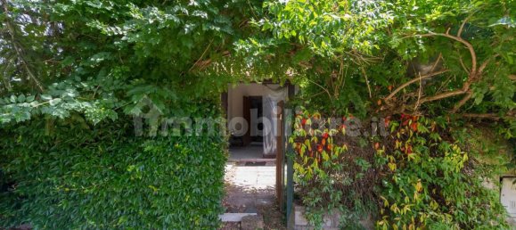 3 bedrooms Villa in Ronciglione, Italy No. 169647 2