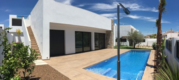 3 غرف نوم فيلا في Cabo De Palos, Spain رقم 7021 22