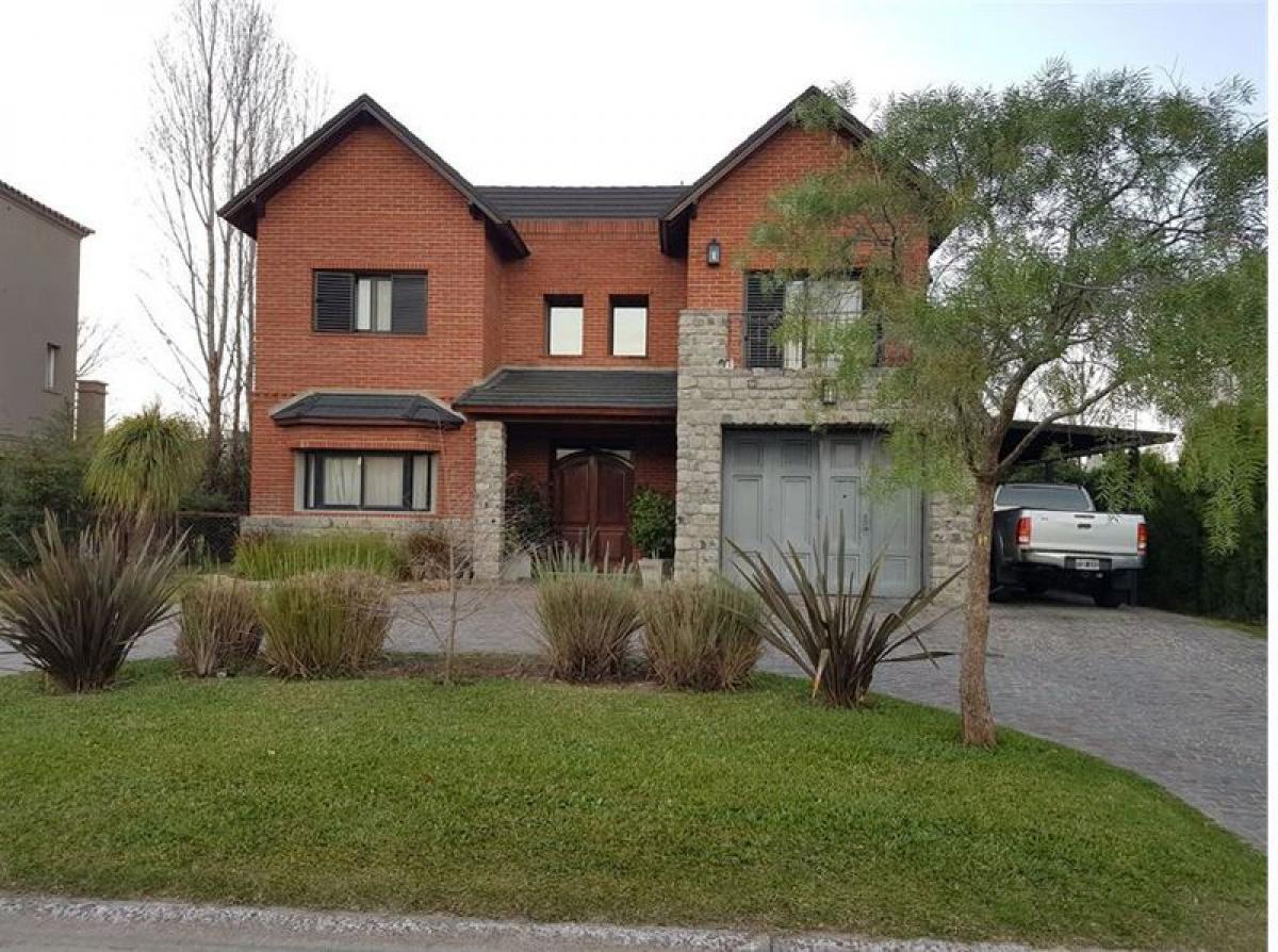 4 bedrooms House in Tigre, Argentina No. 60176