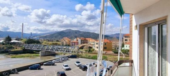 3-salle Appartement à Savona, Italy No. 136522 30