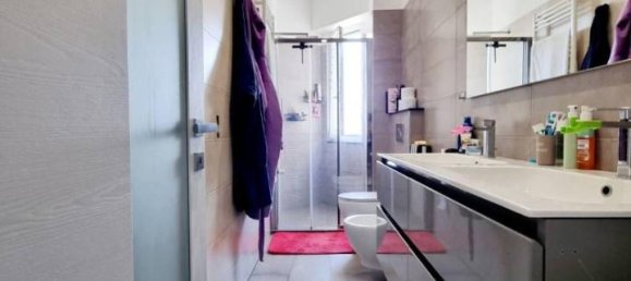 3-salle Appartement à Savona, Italy No. 136522 23