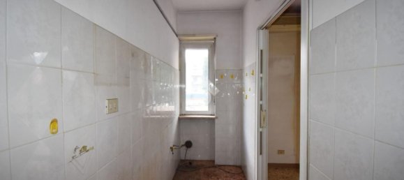 4 rooms Apartment in Ivrea, Italy No. 124298 12