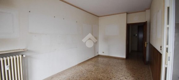 4 rooms Apartment in Ivrea, Italy No. 124298 11