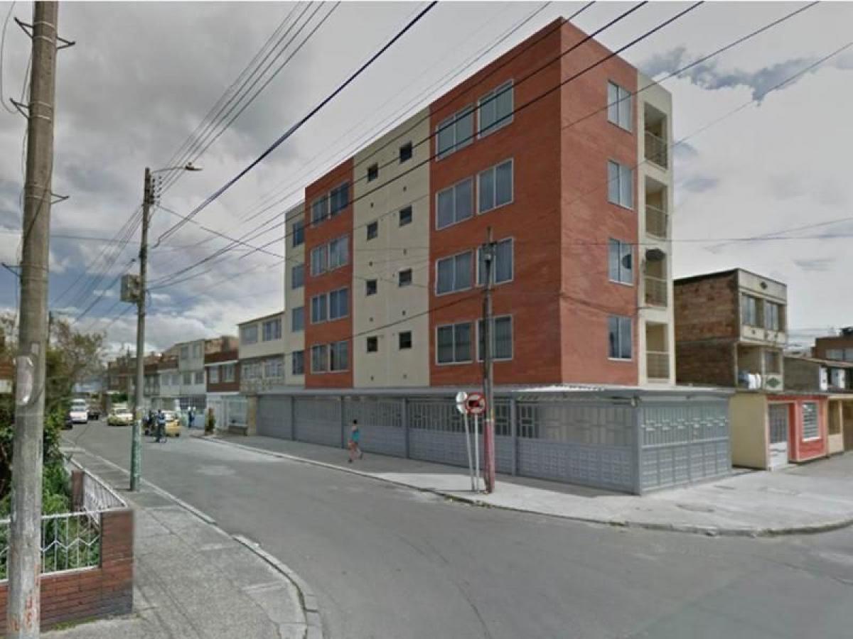 2 bedrooms House in Bogota, Colombia No. 10392