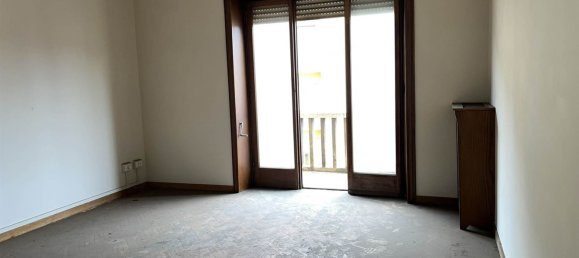10 rooms Apartment in Pistoia, Italy No. 117078 18