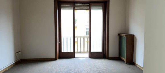 10 rooms Apartment in Pistoia, Italy No. 117078 15