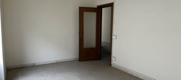 10 rooms Apartment in Pistoia, Italy No. 117078 34