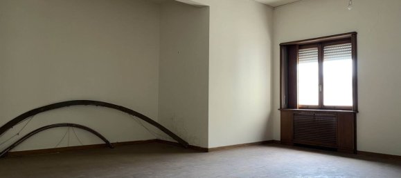 10 rooms Apartment in Pistoia, Italy No. 117078 5