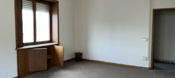 10 rooms Apartment in Pistoia, Italy No. 117078 21
