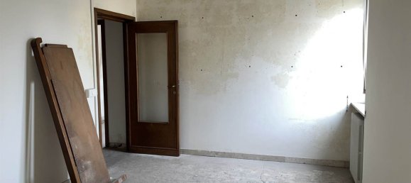 10 rooms Apartment in Pistoia, Italy No. 117078 28