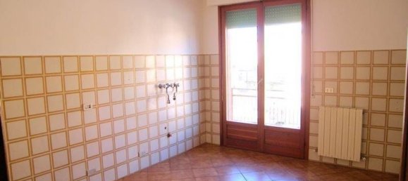 9 rooms Apartment in Sinalunga, Italy No. 60887 5