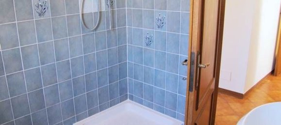 9 rooms Apartment in Sinalunga, Italy No. 60887 11