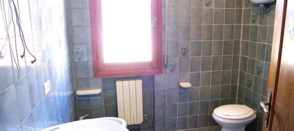 9 rooms Apartment in Sinalunga, Italy No. 60887 10