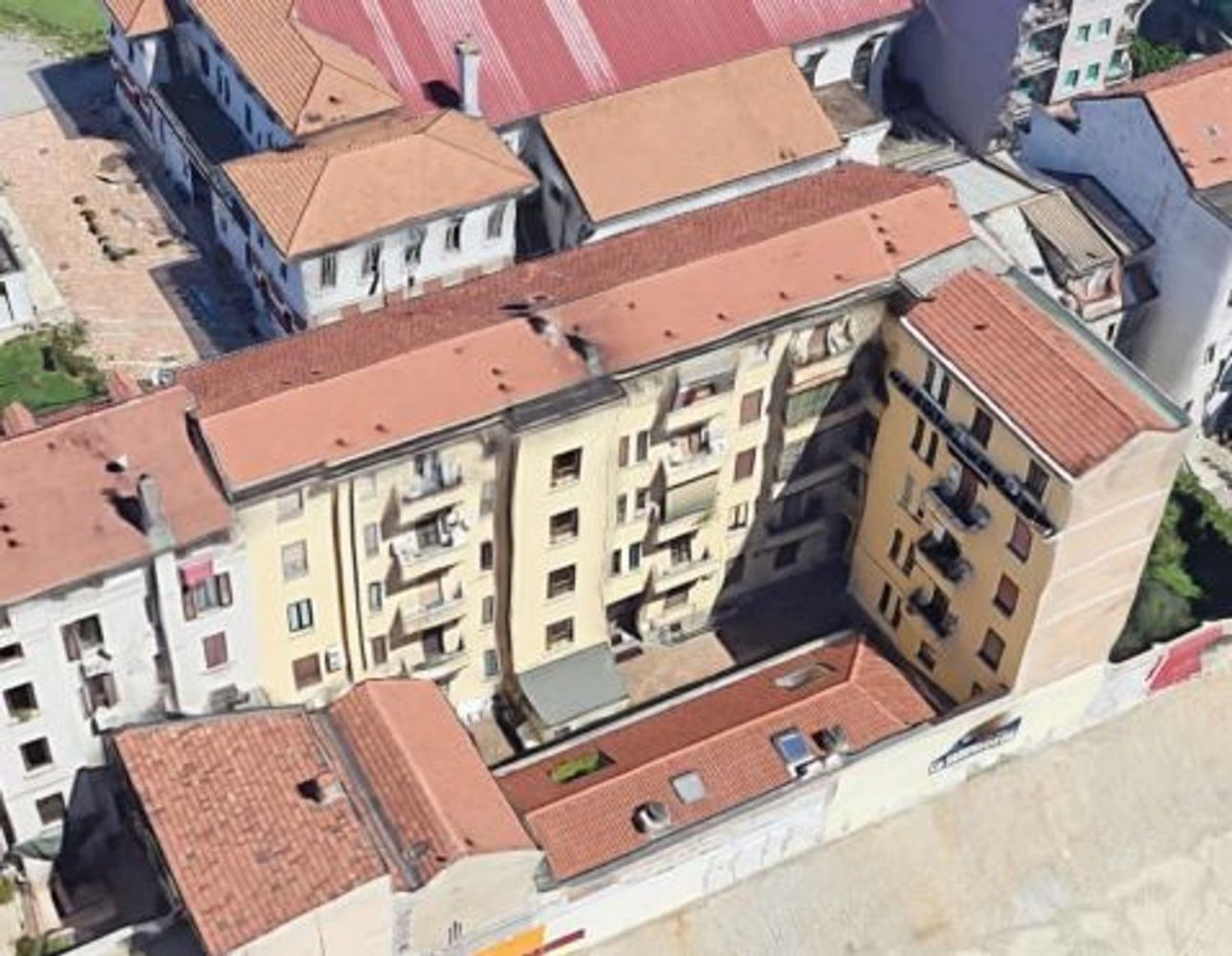 74m² Commercial property in Milan, Italy No. 248223