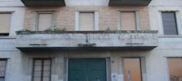 74m² Commercial property in Milan, Italy No. 248223 4