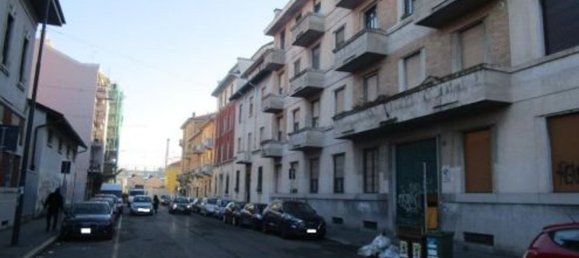 74m² Commercial property in Milan, Italy No. 248223 3