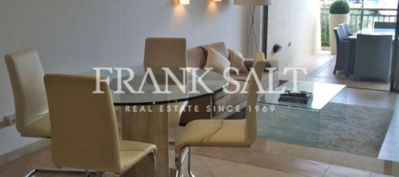 Apartamento T2 em Saint Julian's, Malta N.º 6636 6