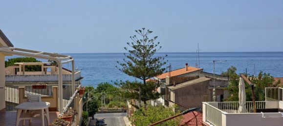 Casa de 3 habitaciónes en Palizzi, Italy No. 257757 20