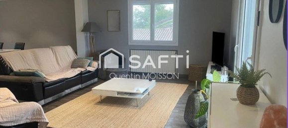 4 bedrooms House in Ain, France No. 342547 2