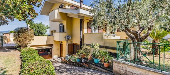 8 chambres Villa à Rome, Italy No. 380348 4