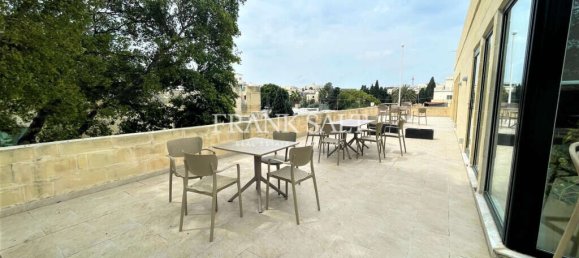 415m² Office in Pieta, Malta No. 12425 2