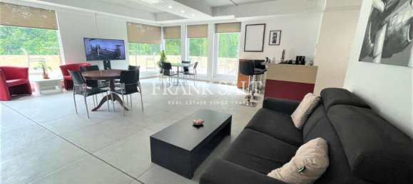 415m² Office in Pieta, Malta No. 12425 8