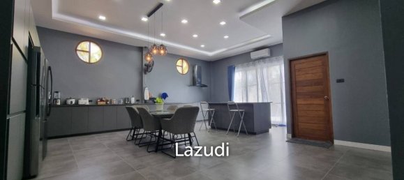 3 bedrooms Cafe / restaurant in Bang Lamung, Thailand No. 21841 7