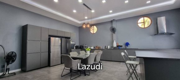 3 bedrooms Cafe / restaurant in Bang Lamung, Thailand No. 21841 9