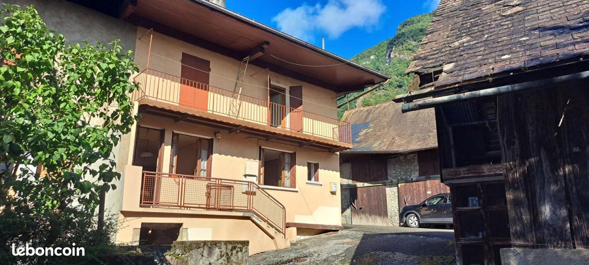 Дом с 3 спальнями в Сен-Пьер-д’Альбиньи, Франция № 335254