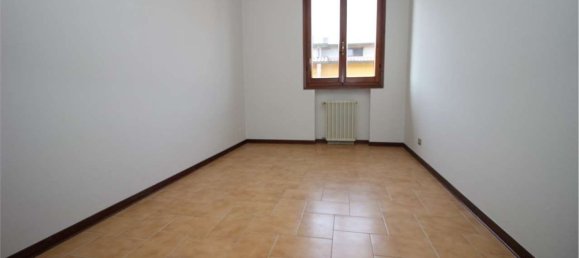 3 rooms Apartment in Castellarano, Italy No. 131490 5