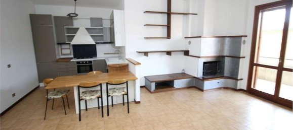 3 rooms Apartment in Castellarano, Italy No. 131490 2