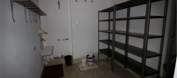 3 rooms Apartment in Castellarano, Italy No. 131490 7