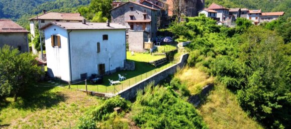 2 bedrooms House in Vagli Sotto, Italy No. 271029 9