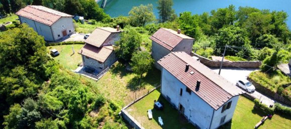 2 bedrooms House in Vagli Sotto, Italy No. 271029 3