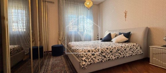 3 bedrooms Apartment in Bari, Italy No. 353228 8