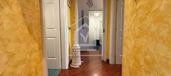 3 bedrooms Apartment in Bari, Italy No. 353228 10