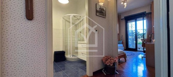 3 bedrooms Apartment in Bari, Italy No. 353228 12