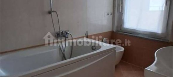 2-salle Appartement à Busto Garolfo, Italy No. 258222 17